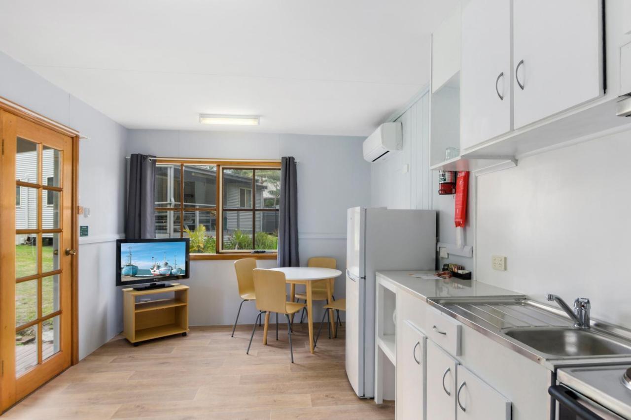 Wairo Beach Holiday Park Tabourie Lake Eksteriør bilde