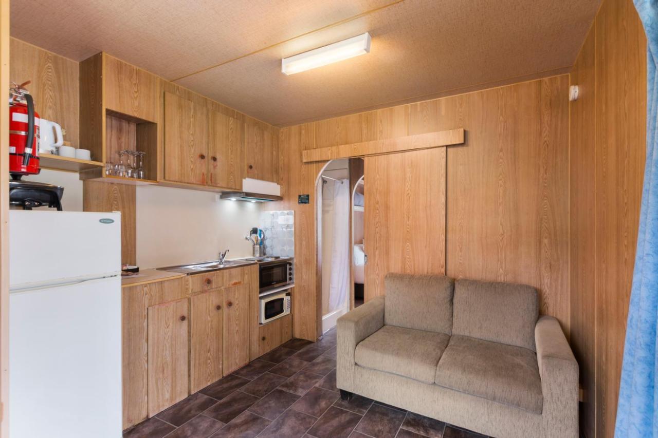 Wairo Beach Holiday Park Tabourie Lake Eksteriør bilde